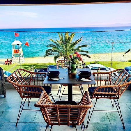 Lux Suite Sea Front Avra Pefkochori Exterior photo